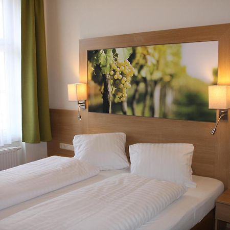 Weinhotel Rieder 波伊斯多夫 外观 照片