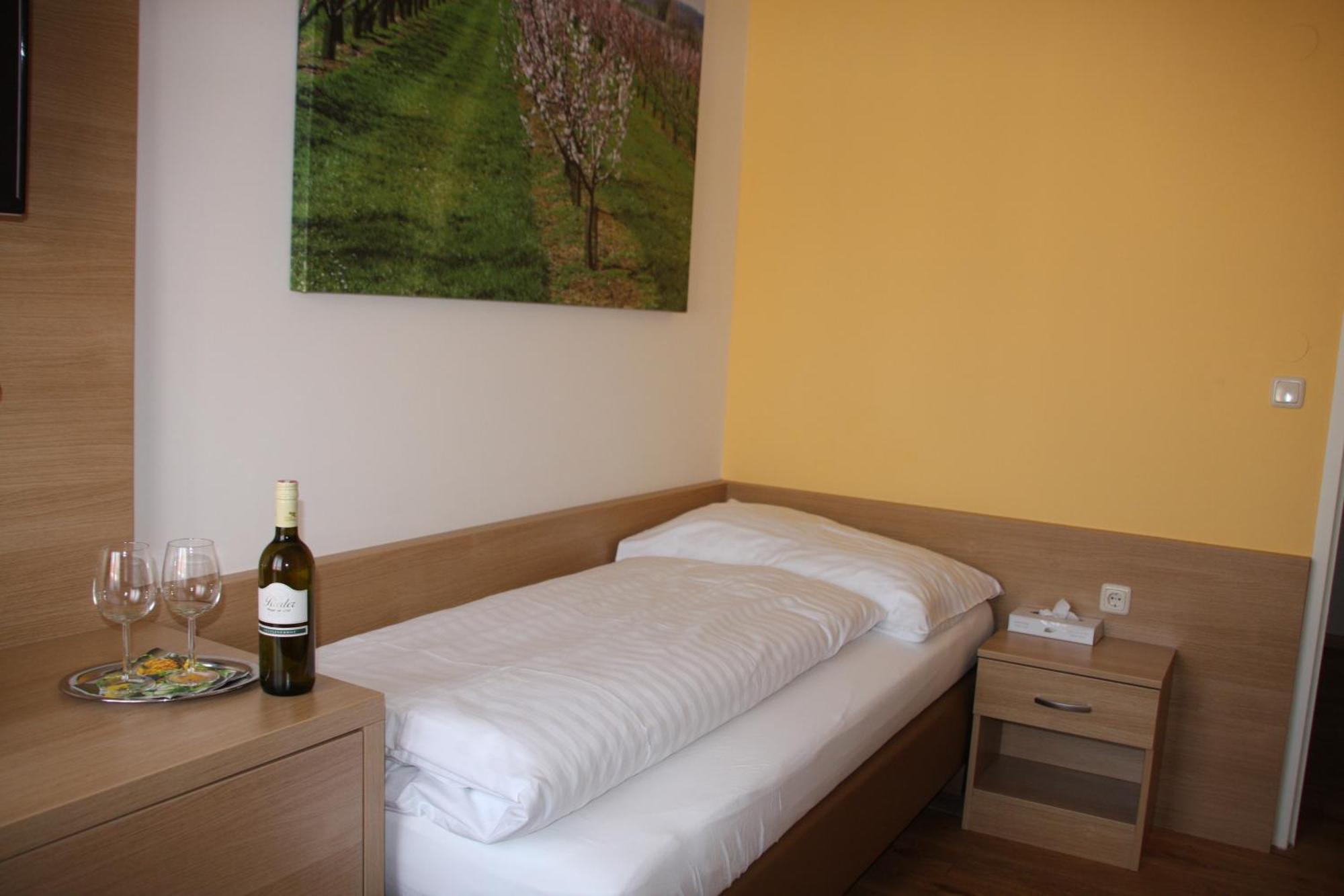 Weinhotel Rieder 波伊斯多夫 外观 照片