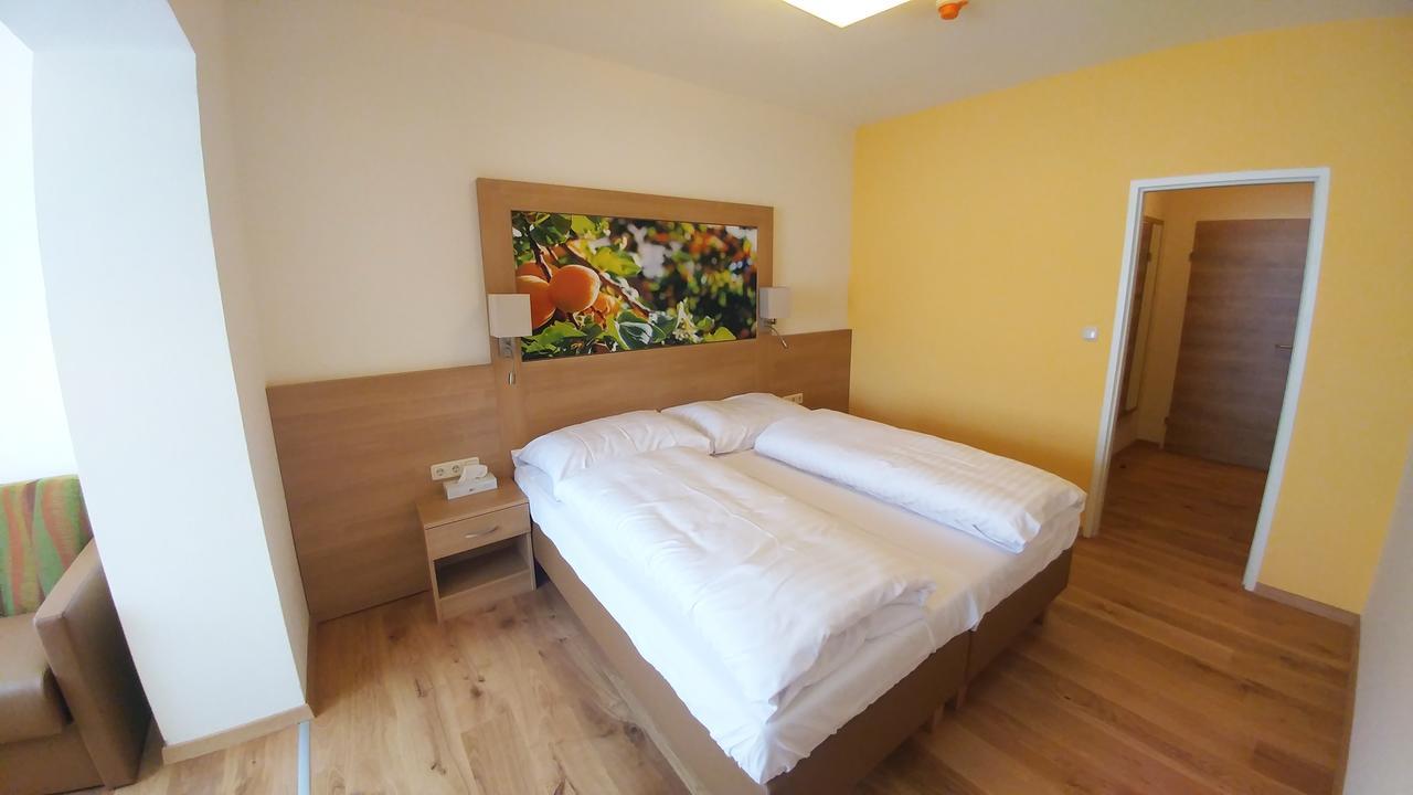 Weinhotel Rieder 波伊斯多夫 外观 照片