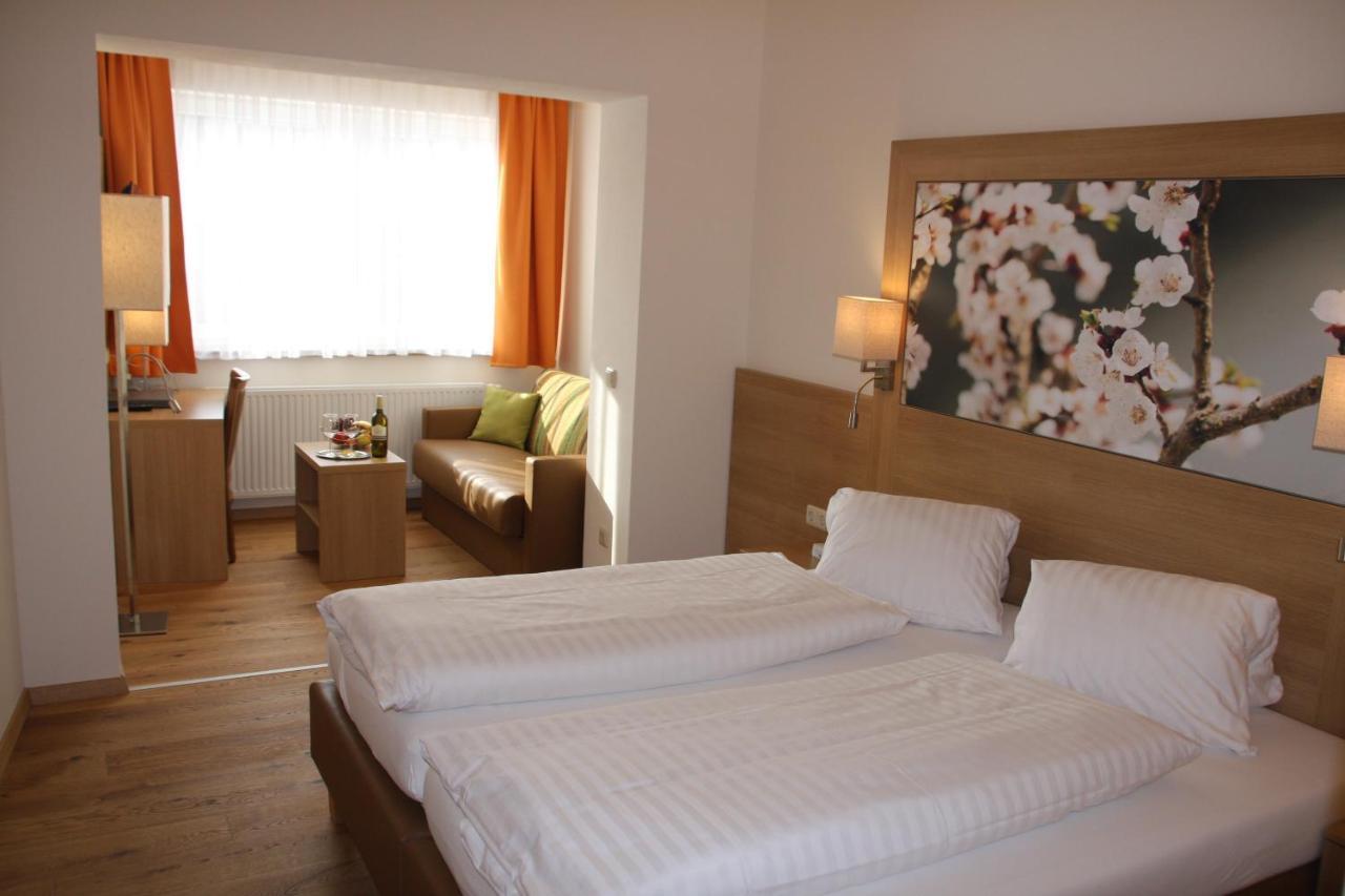Weinhotel Rieder 波伊斯多夫 外观 照片